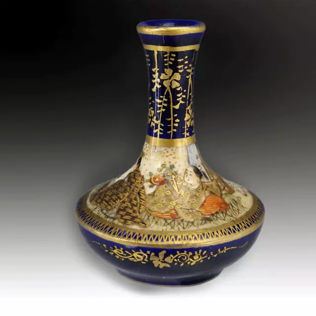 Satsuma Miniature Vase -Superb Quality- Meiji Period- Attrib. to KINKOZAN.
