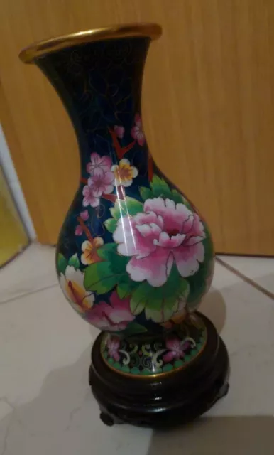 Cloisonne Vase auf Holzsockel 25cm, chinesische Handarbeit, Asiatik