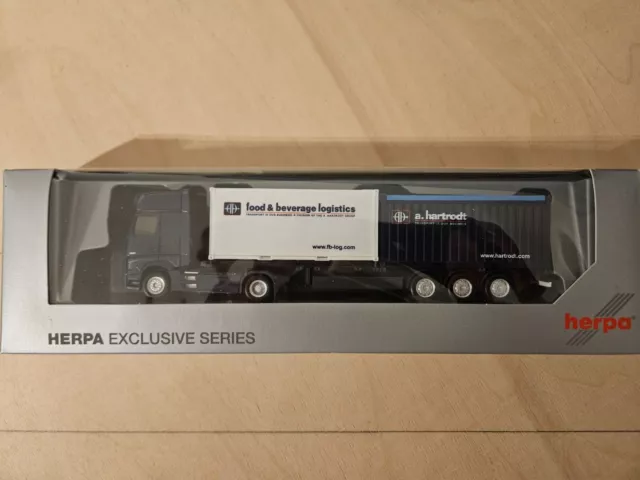 Herpa 904322 Mercedes-Benz Actros Gigaspace Containersattelzug "a.hartrodt"