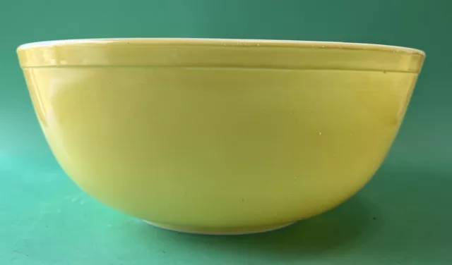 Pyrex #404 Large Primary YELLOW Nesting Mixing Bowl 10” 4 quart