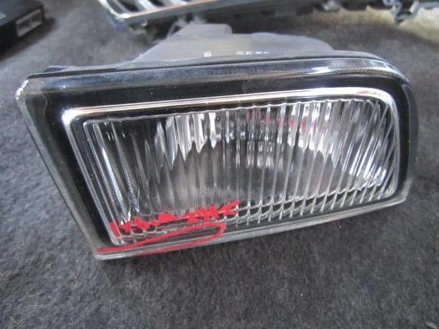 NISSAN Laurel 2001 GF-HC35 Left Fog Light 261558L525 [Used] [PA64334764]