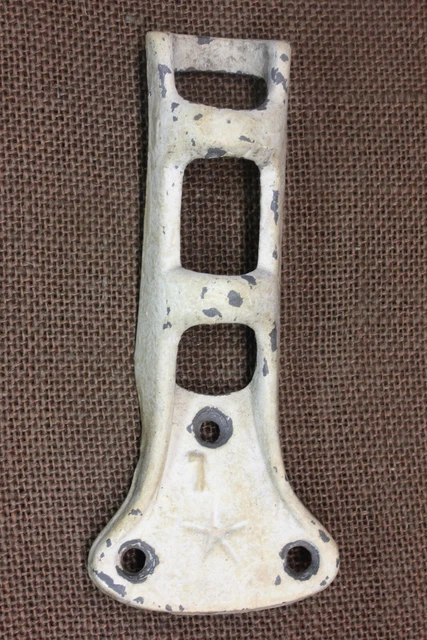 Old 1" Flag Pole Bracket Banner Holder Star Vintage Iron Off White Paint