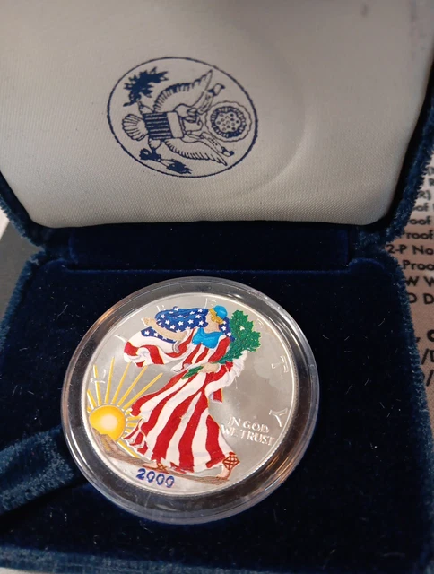 2000  colorized silver eagle .999 Silver  in blue velvet presentation case