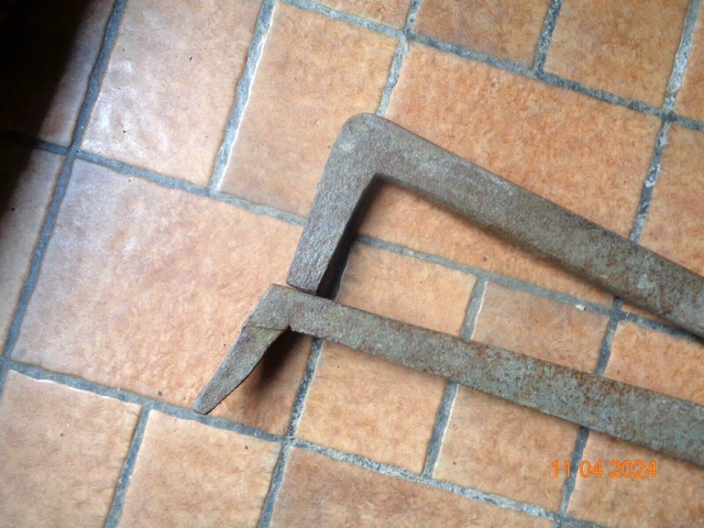 ANCIENNE CISAILLE À zinc, n° 30, l'Universelle, Thuillier, outil, objet