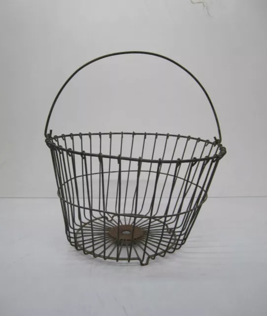 Vtg Primitive Poultry Farm Egg Gathering Metal Wire Basket Orchard Harvest 14"