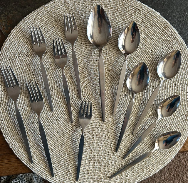 Lot Of 12 Oneida Community Stainless (Old Satinique Pattern) Forks & Spoons EUC