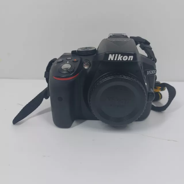 Nikon D5300 24.2MP Digital SLR DSLR Camera 3692 Shutter Count