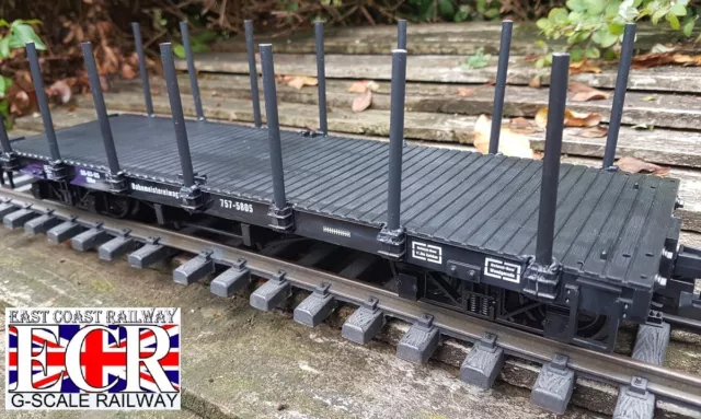 G SCALE FLATBED TRUCK, POSTS & STRAPPING  RAILWAY FREIGHT  45mm FLAT GAUGE TRAIN