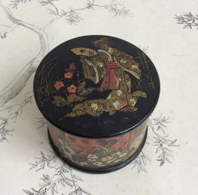 Grande Boîte En Carton Bouillie Du Cachemire - Décor Fait Main - Doré