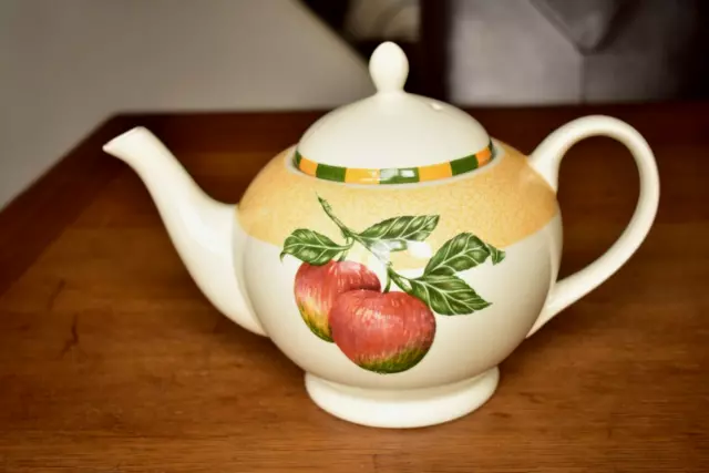 Churchill Somerset Fruits Pear / Apple 2 Pint Teapot Excellent