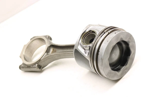 2013-2015 VW BEETLE 2.0L - Piston W/ Connecting ROD 03L107065N