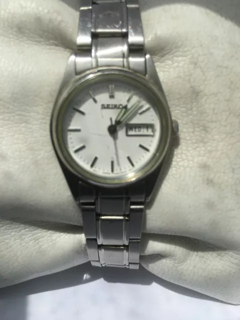 SEIKO WOMENS QUARTZ 50 MT WR Day & Date Bracelet Watch 7N43-0011 £ -  PicClick UK