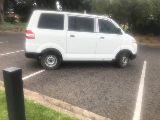 2012 Suzuki APV van
