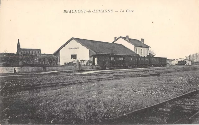 CPA 82 BEAUMONT DE LOMAGNE LA GARE (cliché pas courant