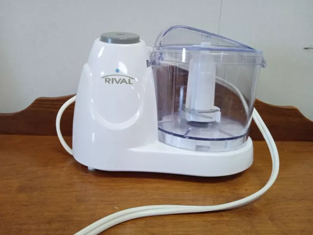 Rival 1.5-cup Food Chopper, Stainless Steel Blade, White, Model FPRVMC3002