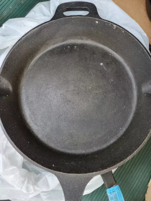 Emeril Lagasse 12" Cast Iron Fry Pan Skillet  Very Good Condition