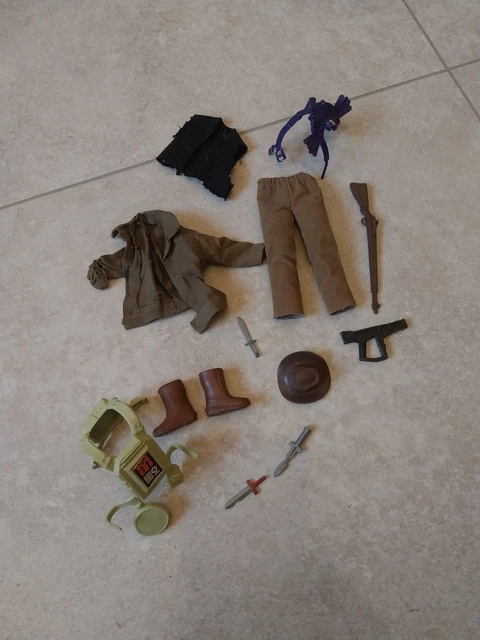 Lot De Vêtements Et Accessoires Big Jim Mattel - Année 1971 - Occasion