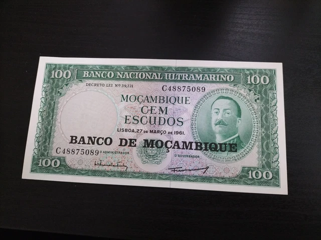 Mozambique 100 Escudos 1961 UNC