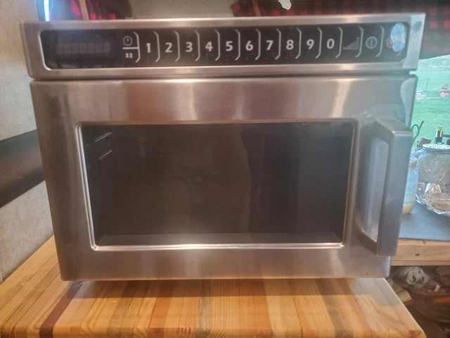 Amana HDC212 Heavy-Duty Stainless Steel Commercial Microwave, 2100W Preowned 