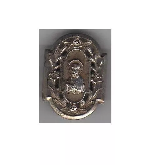 anno 1940/50. Sant'Agostino Argento. Medaglia a forma di cappella ritagliata.