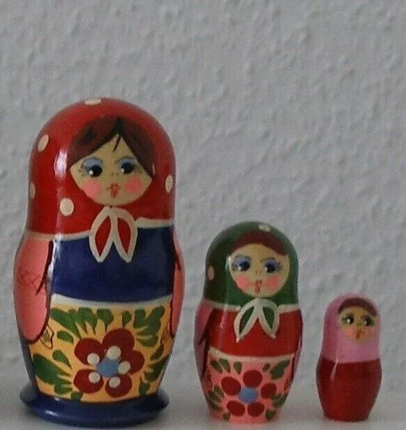 Russische Matroschka! Babuschka. Matrjoschka. 3 Holz-Puppen! SCHÖNES GESCHENK!!