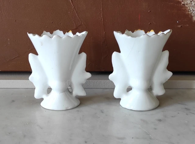 Ancienne Paire de Vases d'Eglise ou de Mariés en Porcelaine de Paris Décor Or \3 3