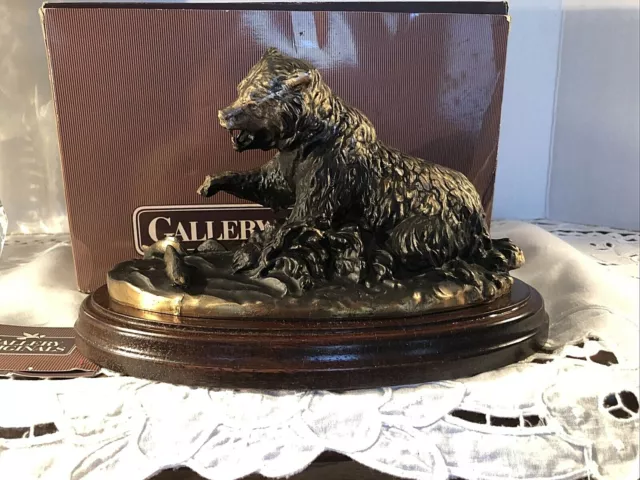 Vintage Gallery Originals Sculpture Grizzly Bear Fishing Salmon Signed O'Brien