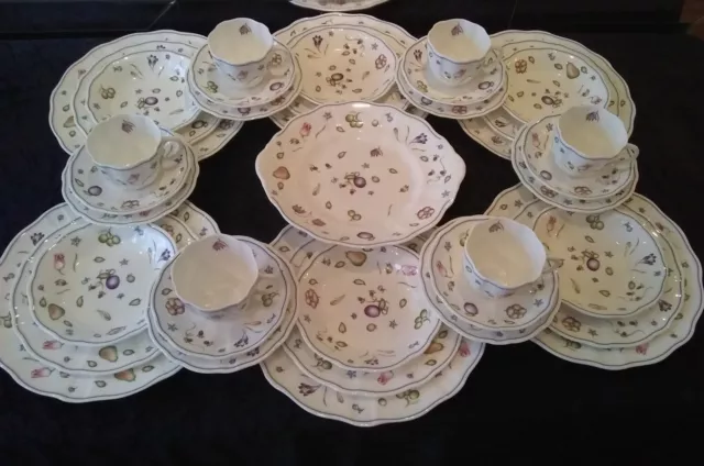 Royal Crown Derby Chatsworth Bone China Tea And Dinner Set 37 Pieces