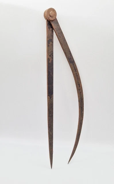 ANTIQUE GRAND COMPAS équerre comparateur fer forgé HUTANI ou HUTANE EUR ...