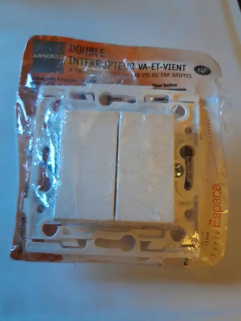Double interrupteur ou va et vient Espace  Arnould  Blanc.
