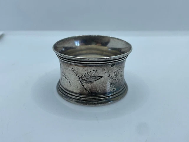 Rond de serviette en métal argenté, modèle Ton