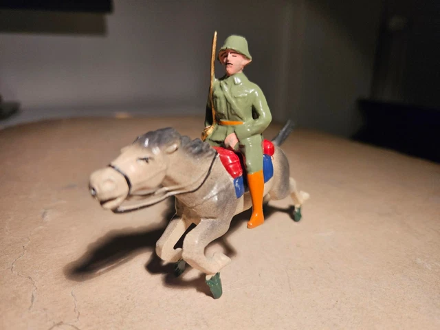 Lot ancien plomb creux JF GM LR Mignot ??? poilu soldat infirmier WW1