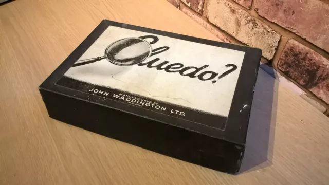 VINTAGE EARLY STYLE WADDINGTONS CLUEDO SMALL BOX BOARD GAME 1940's