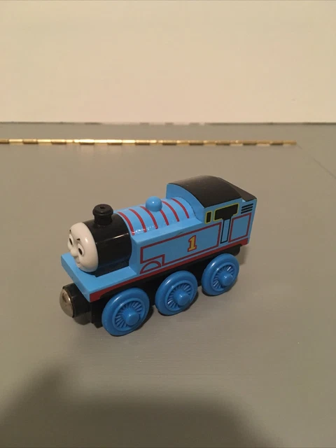 VINTAGE THOMAS THE Tank Engine Train Wooden Railway Very Nice Condition ...