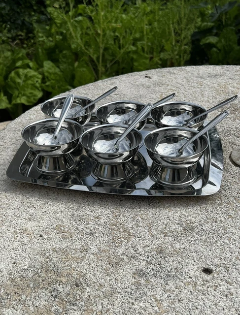 Ensemble de 5 coupes à glace et cuillères en Inox Guy Degrenne - Arts de la table Ensemble de 5 coupes à glace et cuillères en Inox Guy Degrenne - Arts de la table