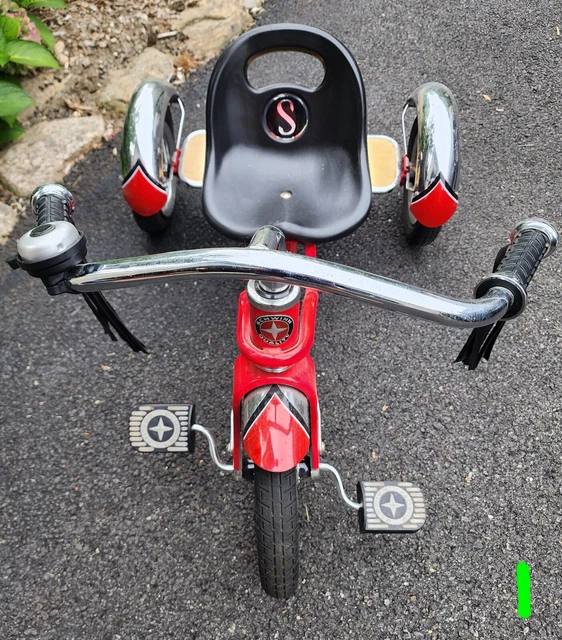 schwinn roadster trike red