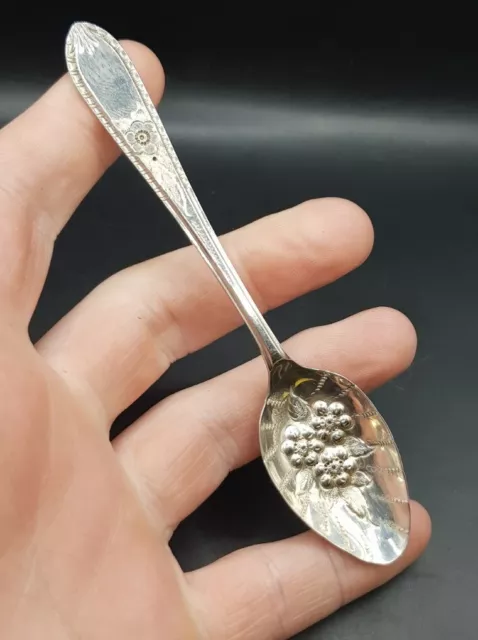 1966 Viner's Ltd Vintag English Sterling Silver 4.5" Fruit Jam Preserve Spoon.