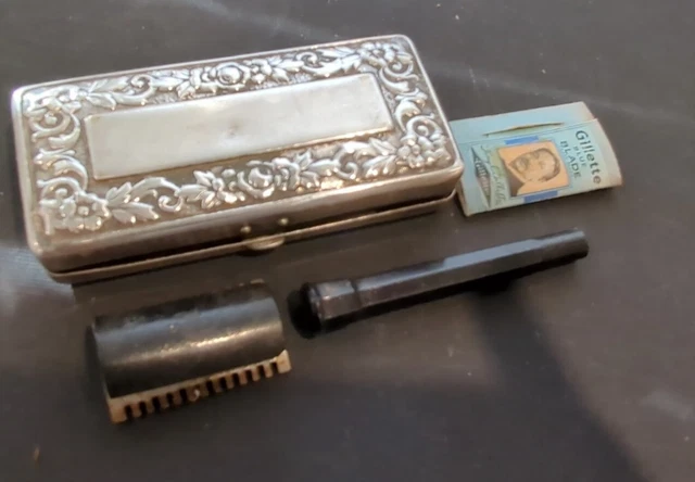 Vintage Antique silver Shaving Set Gillette model four hundred USA Case Razor