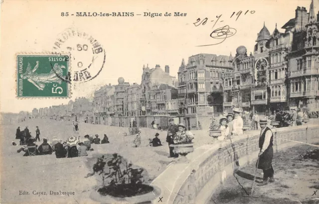 Cpa 59 Malo Les Bains Digue De Mer