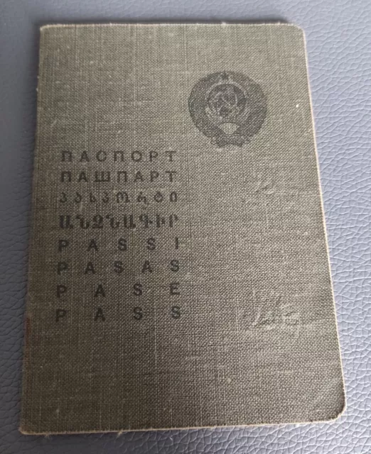 Alter Pass aus UdSSR, 1949 Bilingual
