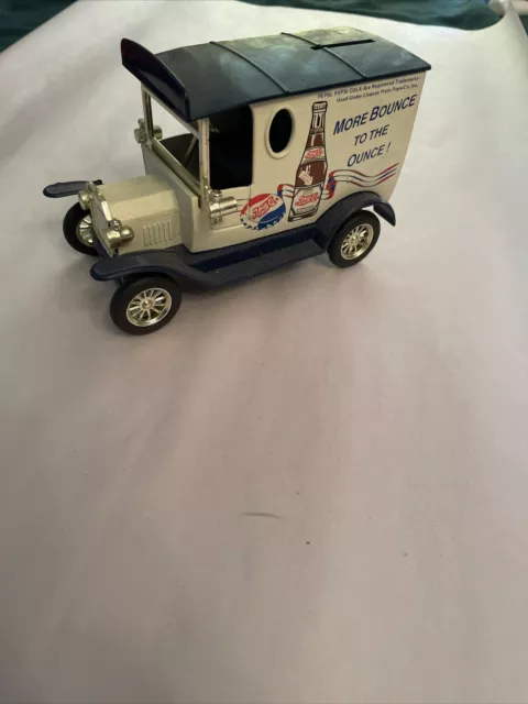 Pepsi Cola - Delivery Truck Coin Bank Die Cast Plastic 1:64 Classic, Vintage