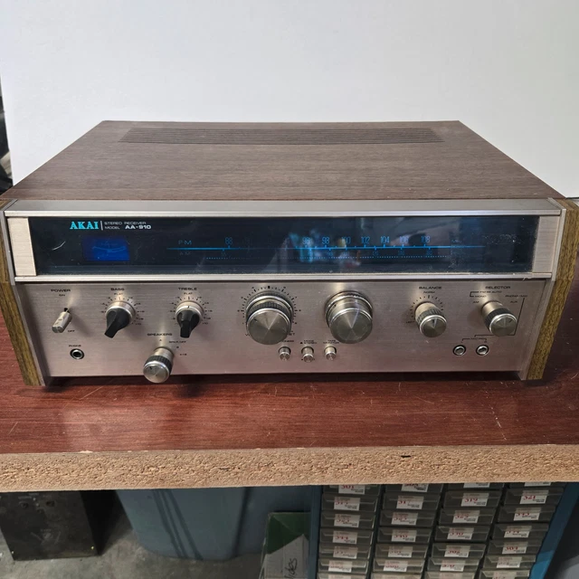 Ampli Tuner Akai AA-6300 – 1973 – Solid State – AM/FM – Japonais – Occasion