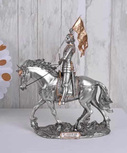 Jeanne d´Arc Reiterfigur Jungfrau von Orleans Skulptur Frankreich Frauenskulptur 2