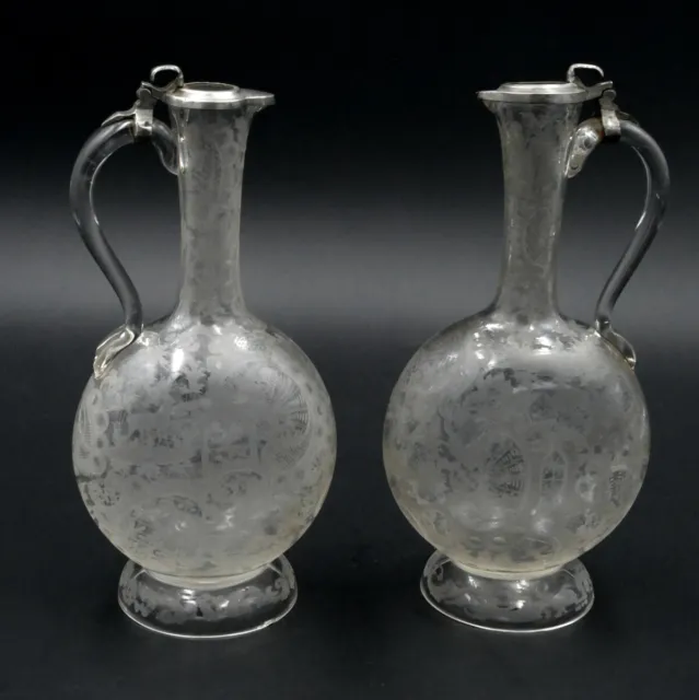 Paire de carafes cristal de Bohème gravé époque XIXè style XVIIIè siècle ancien