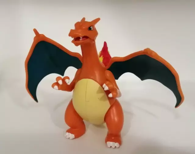 Bandai - Pokémon - Figurine à Fonction 12 cm - Dracaufeu
