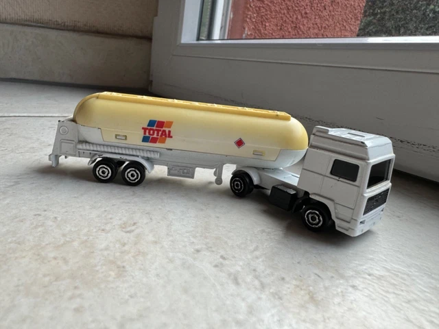 CAMION MAJORETTE RENAULT SAVIEM Pub Socopa ECH 1:100 MADE IN FRANCE