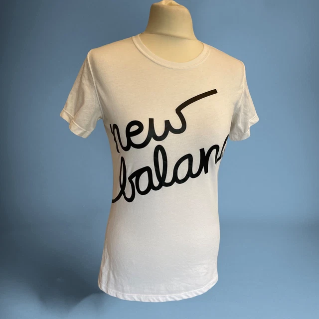 New balance white round neck short sleeve t shirt womens small (BY100)