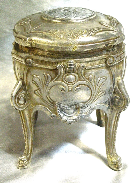 ANCIENNE BOITE A bijoux en métal EUR 8,50 - FR