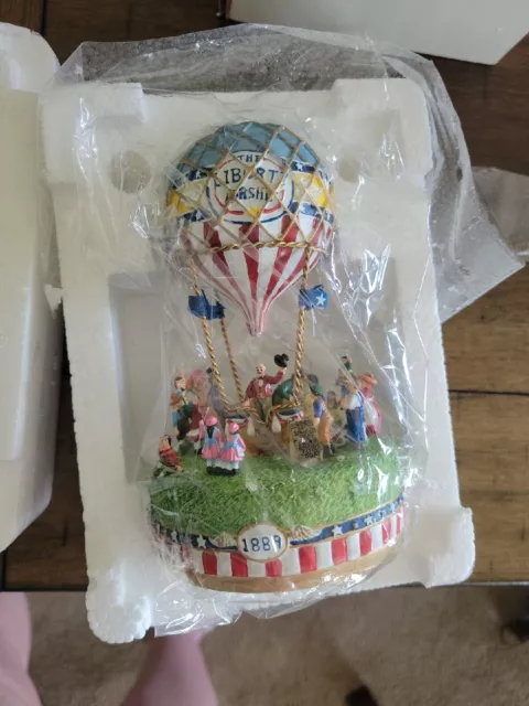 Liberty Falls Airship Hot Air Balloon Musical Music Box AH555