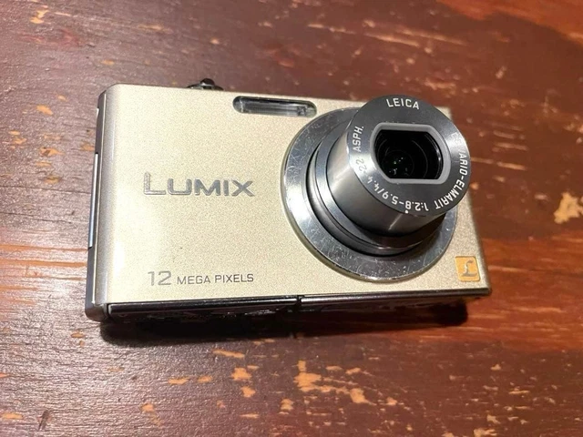 PANASONIC LUMIX DMC-FX40 Gold Compact Digital Camera Tested PANASONIC LUMIX DMC-FX40 Gold Compact Digital Camera Tested